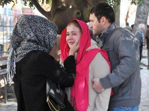 Önder Bekensir Demet Akalın'ı kötü gününde yalnız bırakmadı