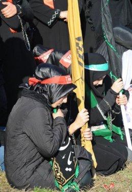 Kerbela şehitleri için gözyaşları sel oldu - Resim 12