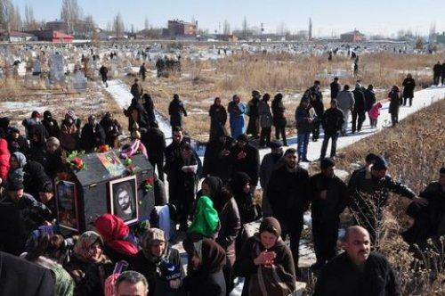 Kerbela şehitleri için gözyaşları sel oldu - Resim 19