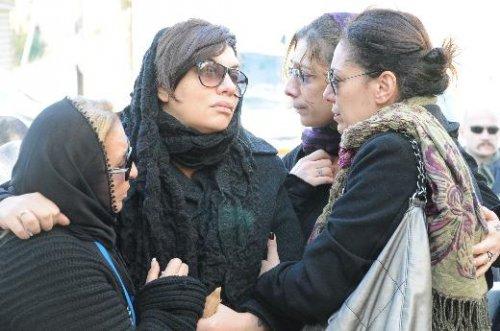 Işın Karaca'dan babasına son bakış - Resim 11