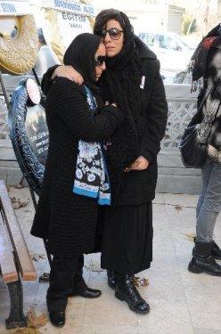 Işın Karaca'dan babasına son bakış - Resim 8