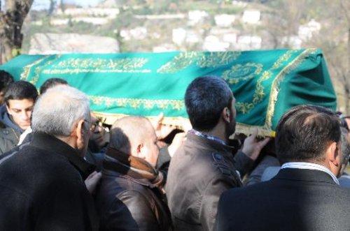 Işın Karaca'dan babasına son bakış - Resim 15