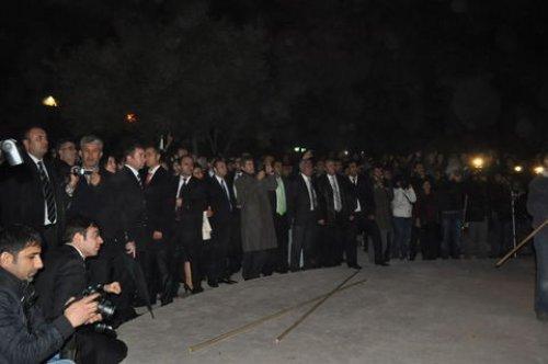 Egemen Bağış'a yumurtalı saldırı