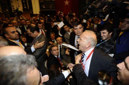 Türk İş kongresinde gergin anlar - Resim 2