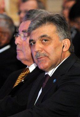 Barak Gül'ü görünce salonu terk etti - Resim 3