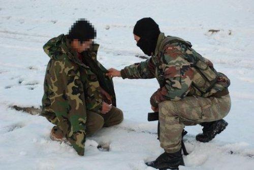 PKK'lı teröristlere şafak baskını  - Resim 2