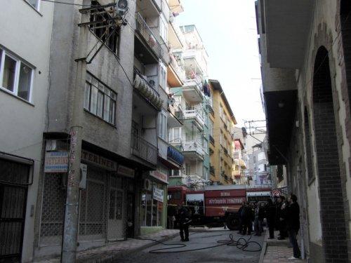 Bursa'da yangın: 4 ölü - Resim 1