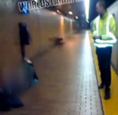 Metroda akıl almaz görüntü