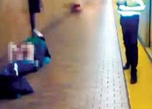 Metroda akıl almaz görüntü