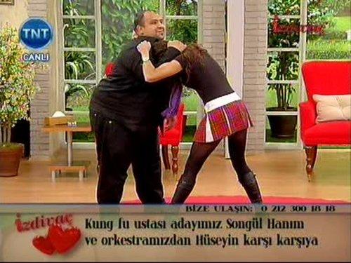 İzdivaçta kung-fucu gelin güreş tuttu - Resim 9