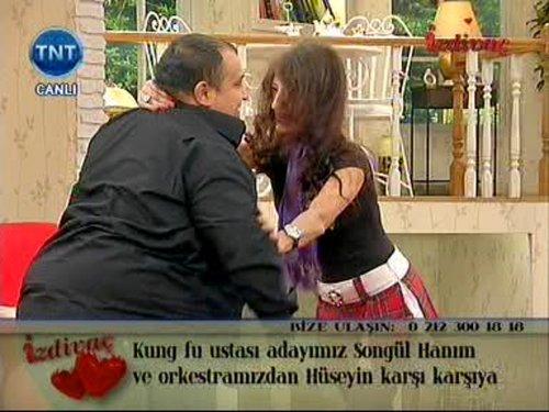 İzdivaçta kung-fucu gelin güreş tuttu - Resim 10