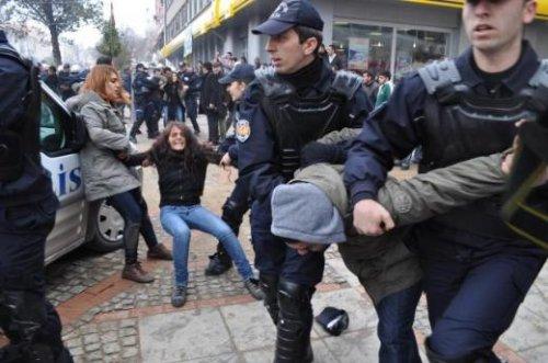 Edirne'de protestocu gençler gözaltına alındı - Resim 15