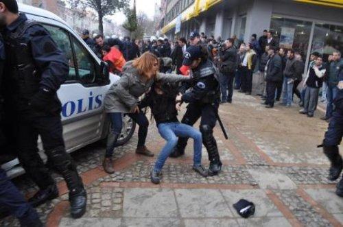 Edirne'de protestocu gençler gözaltına alındı - Resim 13