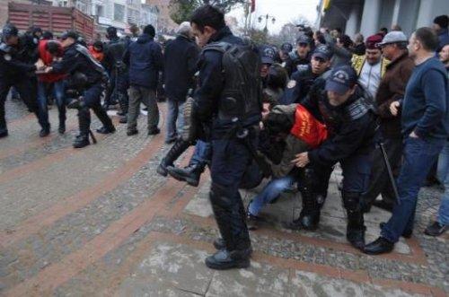 Edirne'de protestocu gençler gözaltına alındı - Resim 10