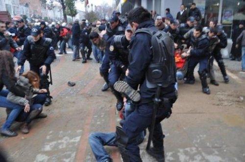 Edirne'de protestocu gençler gözaltına alındı - Resim 4