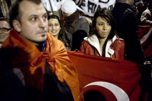 Fransa'daki Türkler ayaklandı - Resim 10