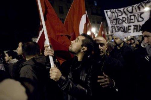 Fransa'daki Türkler ayaklandı - Resim 2