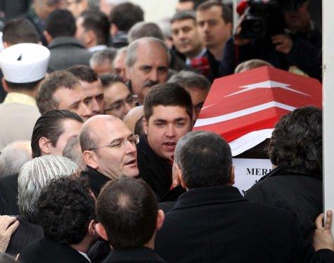 Aydın Menderes son yolculuğuna uğurlandı - Resim 15