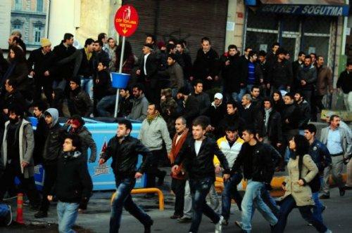 BDP'liler Taksim'i savaş alanına çevirdi