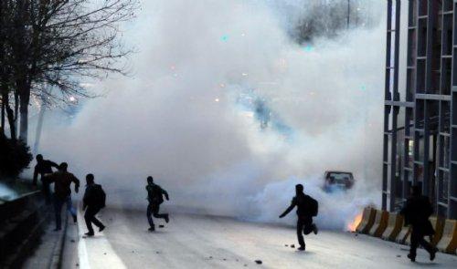BDP'liler Taksim'i savaş alanına çevirdi