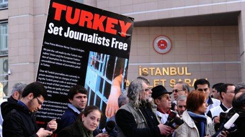 Economist'ten Ankara'yı kızdıranlar albümü