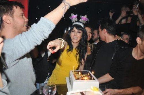 Hande Yener'in doğum günü - Resim 11