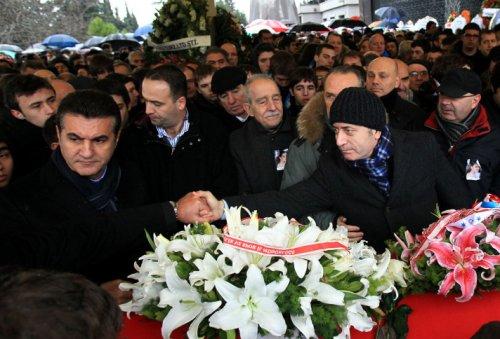 Aslı Nemutlu son yolculuğuna uğurlandı - Resim 4