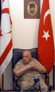 Kıbrıs'a adanmış bir ömür: Rauf Denktaş