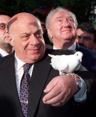 Kıbrıs'a adanmış bir ömür: Rauf Denktaş