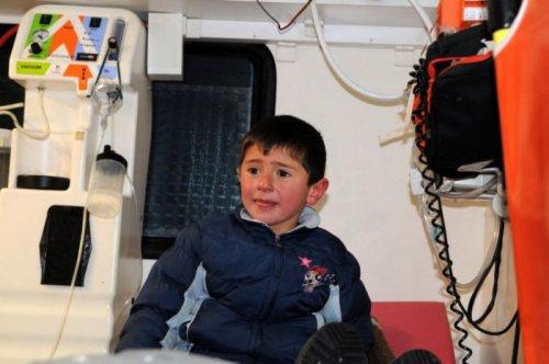 7 kişilik aile az daha donuyordu - Resim 5