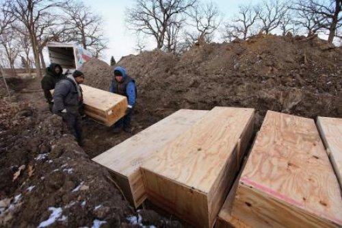 ABD'de cesetler topluca defnediliyor - Resim 9