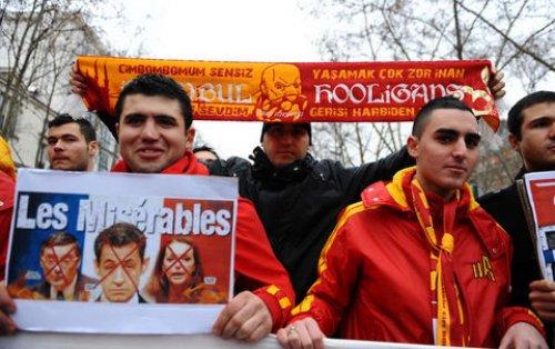 Türkler'den Paris'te gövde gösterisi - Resim 10