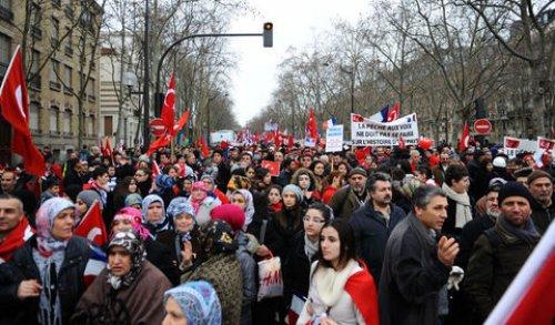 Türkler'den Paris'te gövde gösterisi - Resim 14
