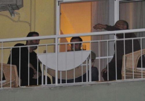 Cem Yılmaz İzmir'de kız istedi