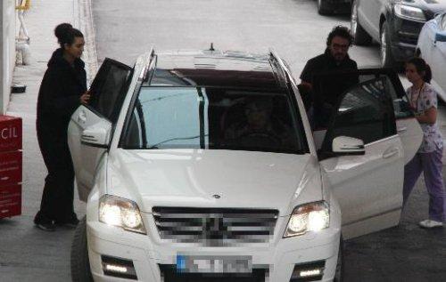 Tuba Büyüküstün böyle taburcu oldu - Resim 6