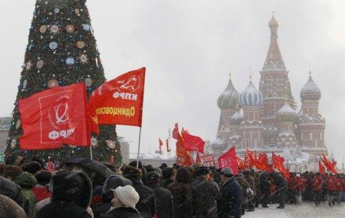 Komünist lider Putin'e meydan okudu