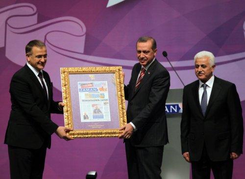 Erdoğan Zaman Gazetesi'nin 25. yıl resepsiyonuna katıldı