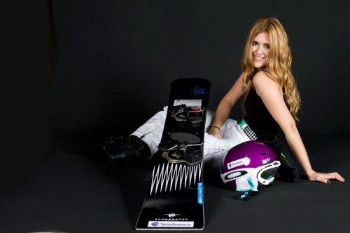 Türkiye'nin Snowboard Kraliçesi Çiçek Güney