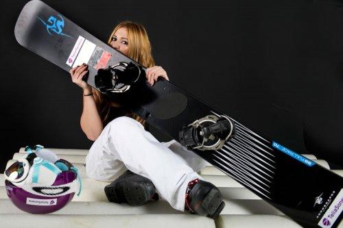 Türkiye'nin Snowboard Kraliçesi Çiçek Güney