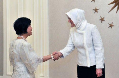 Hayrünnisa Gül büyükelçi eşleriyle bir araya geldi - Resim 10