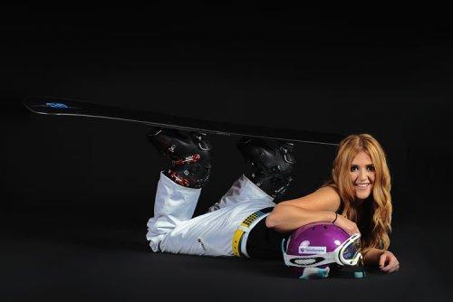 Türkiye'nin Snowboard Kraliçesi Çiçek Güney