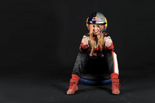 Türkiye'nin Snowboard Kraliçesi Çiçek Güney