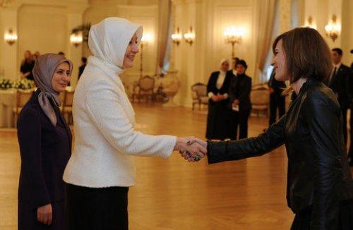 Hayrünnisa Gül büyükelçi eşleriyle bir araya geldi - Resim 14