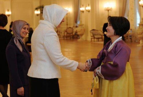 Hayrünnisa Gül büyükelçi eşleriyle bir araya geldi - Resim 13