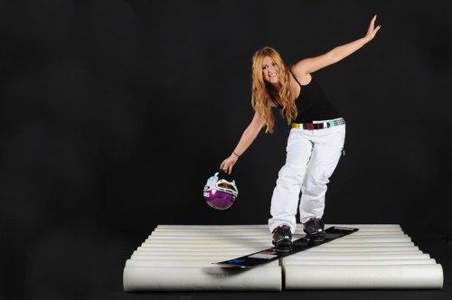 Türkiye'nin Snowboard Kraliçesi Çiçek Güney