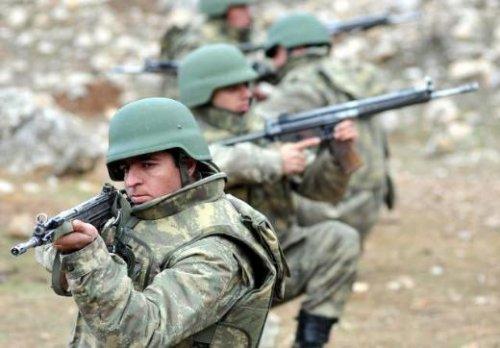 Sözleşmeli erlerin eğitiminden kareler