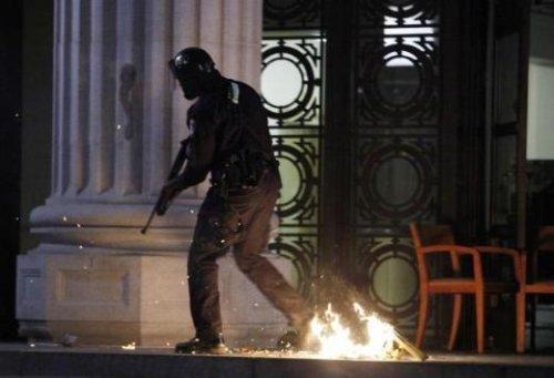 ABD karıştı: 300 kişi gözaltında - Resim 8