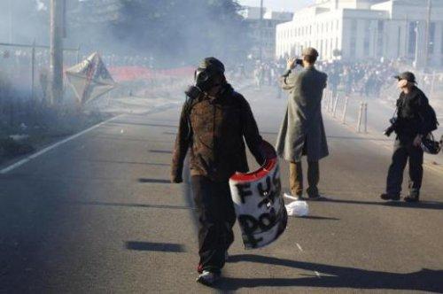 ABD karıştı: 300 kişi gözaltında - Resim 27