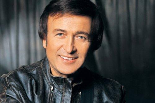 Ünlü sanatçılar patron oldular