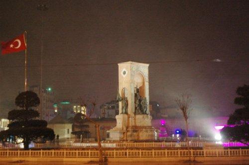 Gece yağan kar İstanbul'u bu hale soktu - Resim 16